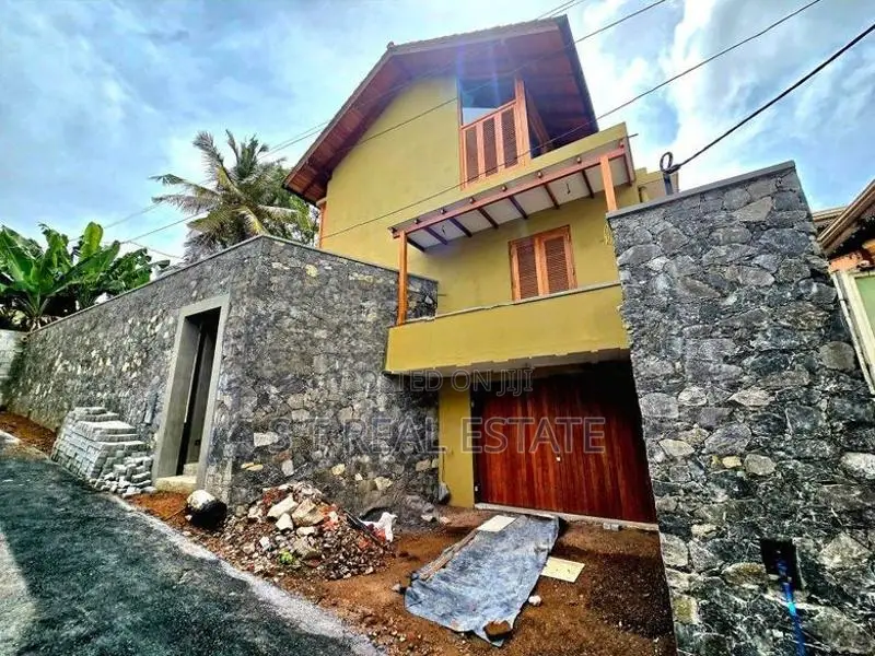 Architecture Designed Luxury 3 Story House For Sale In Udahamulla