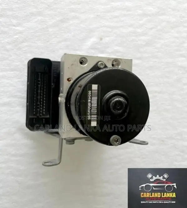 BMW E90 320i 2009 ABS Pump USED