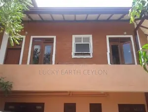 Sale Battarmulla, 2 Story Large Unfurnished House (MGS2031)