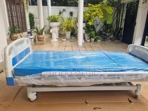 Patient Four Function Electric Hospital Beds