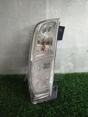 Nissan Dayz (Roox) B21 Tail Lights