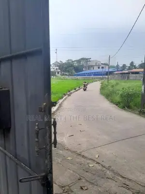 Pannipitiya: 35.5 Perches Residential Land for Sale facing Paddy Field