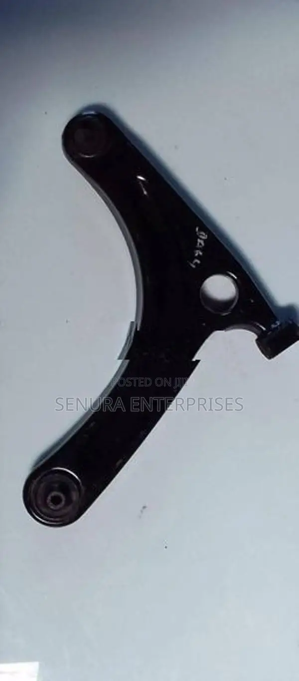 Suzuki Every DA64 Lower Arm Lh