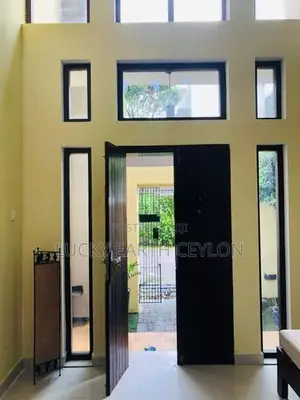 Sale Malabe, Luxurious 3 Story House With Rooftop (MGS2032)