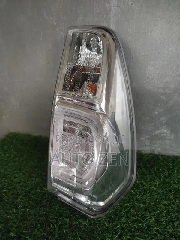 Nissan Dayz (Roox) B21 Tail Lights