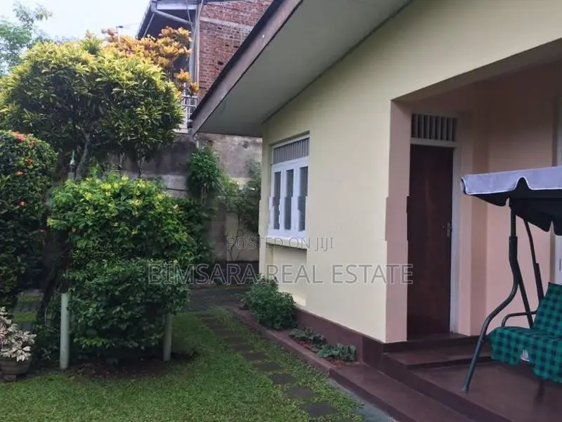 14P – Prime Residential Land with House for Sale in Ethulkotte | SL115