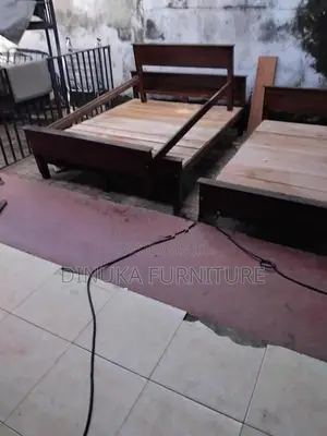 Queen Bed 6ft / 5ft