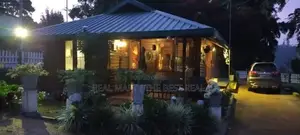 Nuwara Eliya : 105 Perches, Luxury Family Bangalow for Sale at Lindula