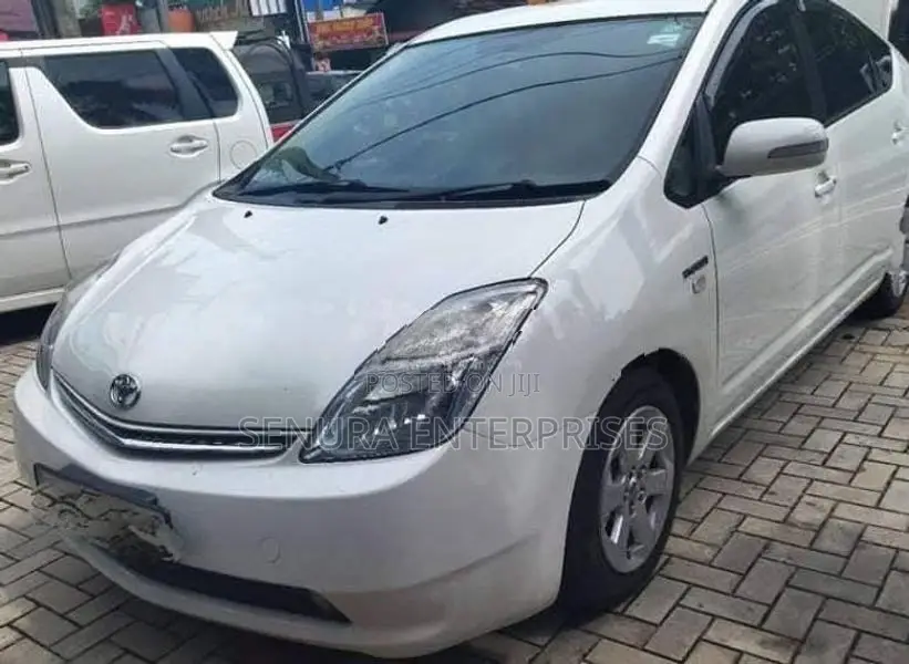 Toyota Prius W20 Lower Arm RH