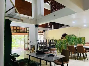 Restaurant Dining Table with Chairs