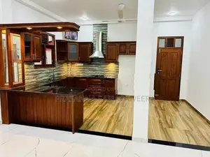 Brand New solid super luxury 2 Story House-piliyandala