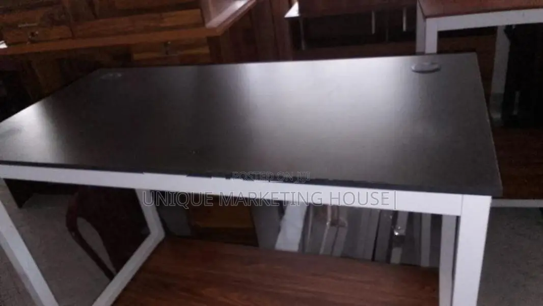 MODERN SMART STEEL STRUCTURE 4x2 TABLE