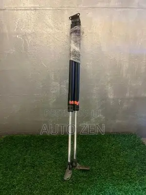 Hiace /Dolphin dickey shocks (flatroof)