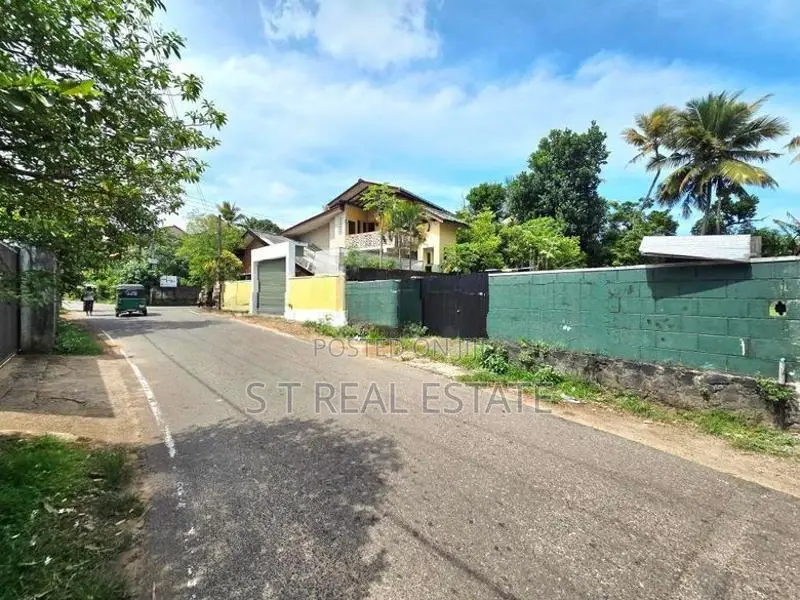 22P Residential Bare Land for Sale In Boralesgamuwa