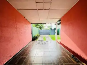 මාලබේ නගරයෙන් නිවසක් විකිණීමට ඇත.