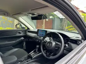 Honda Vezel Z 2025