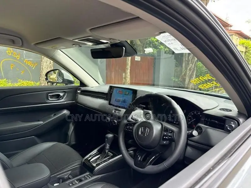 Honda Vezel Z 2025