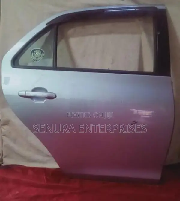 Toyota Belta Scp92 Rear Door Complete Rh