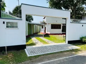 (AFA542) 02 Story House & 16 P sale At wathegedra Road Maharagama