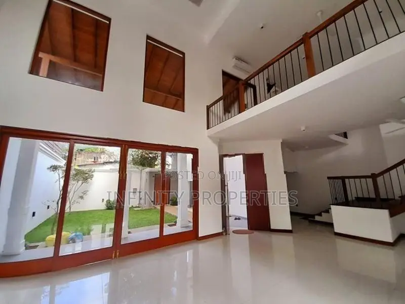 (AFA546) New 03 Story Luxury house With 20!P sale At Pitakotte