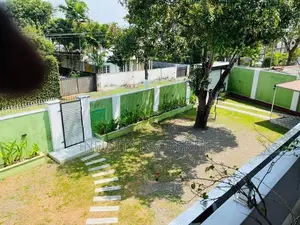 (AFA542) 02 Story House & 16 P sale At wathegedra Road Maharagama