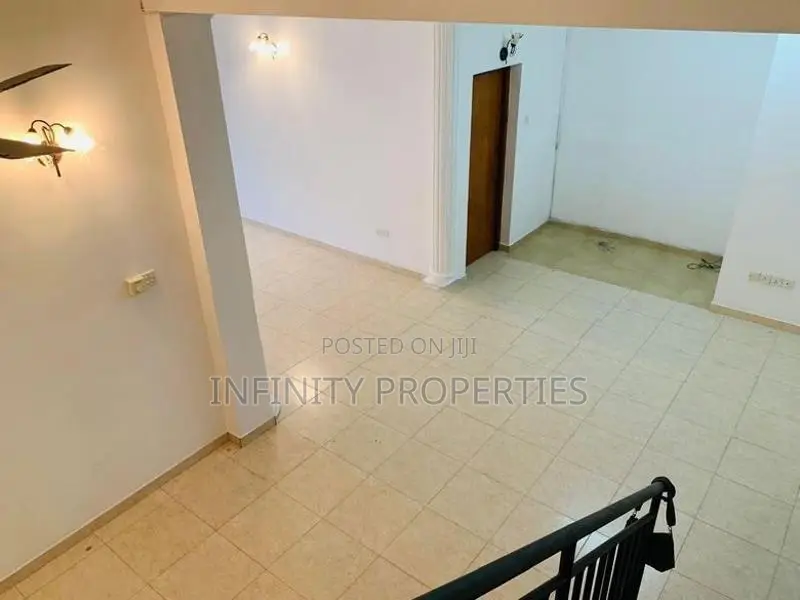(AFA553) House for sale in Mt. Lavinia