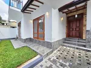 Luxury Two Story House For Sale In Piliyandala Town