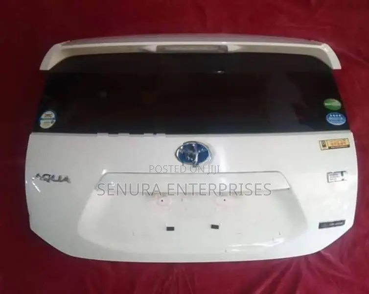 Toyota Aqua NHP10 Complete Dicky Door