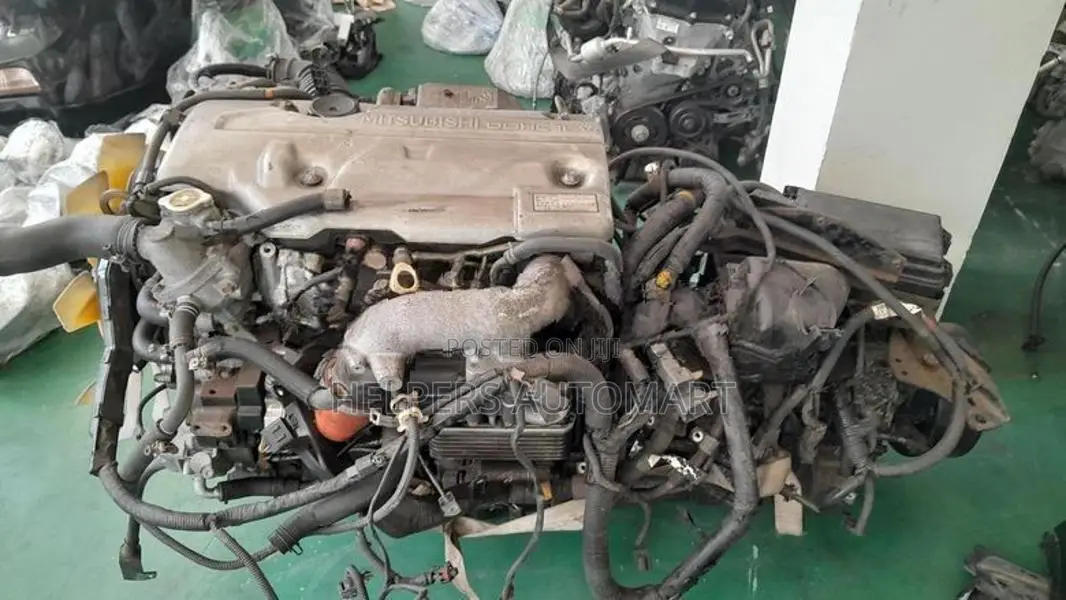 Mitsubishi Canter 4M42 Engine