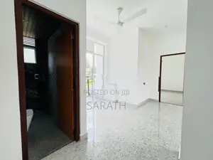 Beautiful Brand New House In Athurugiriya