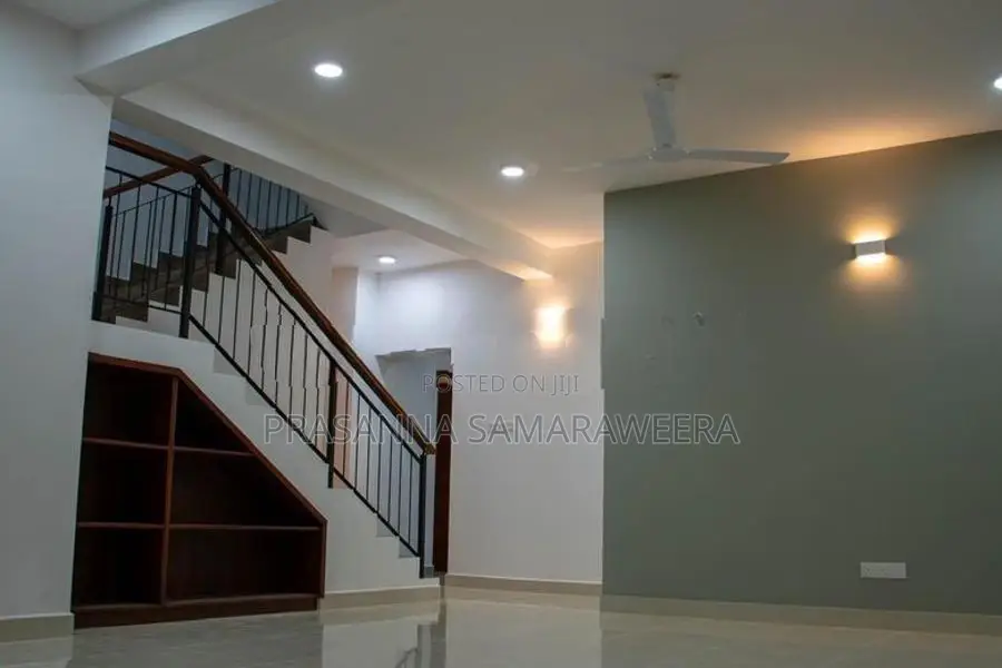 Solid Brand New Modern 2 Story House-piliyandala
