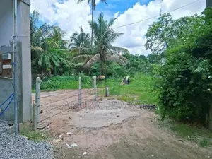 අතුරුගිරිය හන්දියට ඉතා ආසන්නව පිහිටි ඉඩමක් විකිණීමට ඇත. (ID:ATHU026S)
