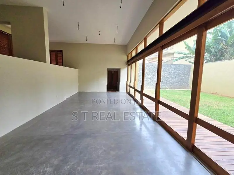 Modern Designed Luxury 3 Storey House for Sale in Nugegoda