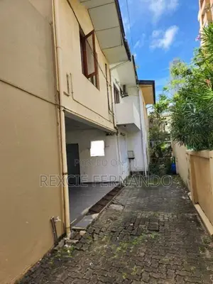 2 Storey Building Colombo 4