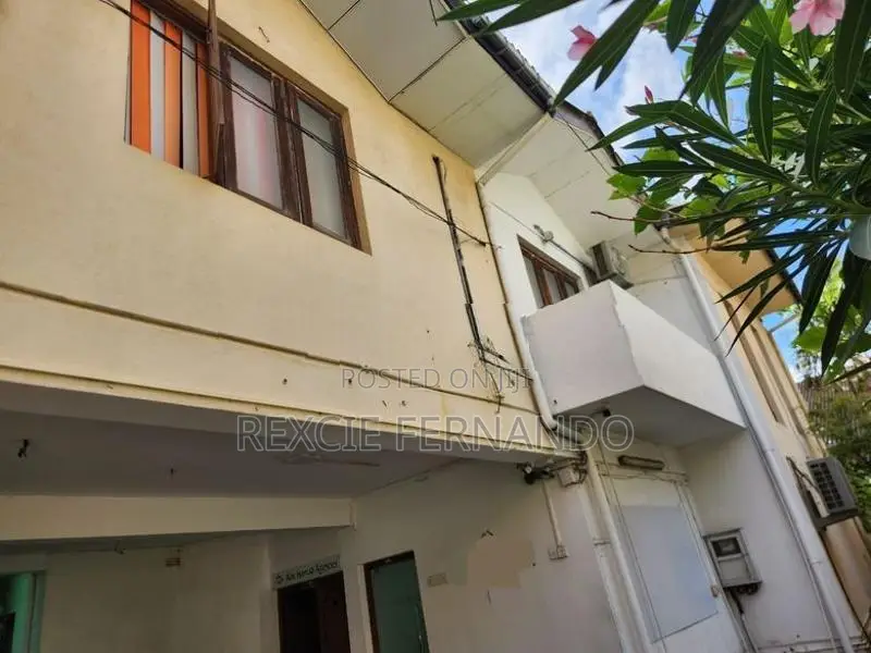 2 Storey Building Colombo 4