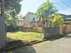 අතුරුගිරිය, මිලේනියම් සිටි හි ඉඩමක් විකිණීමට ඇත. (ID:ATHU027S)