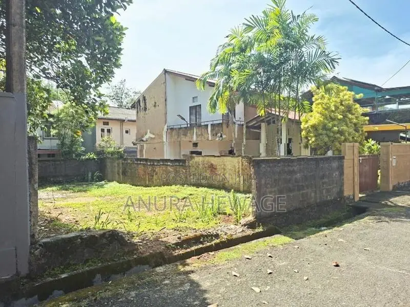අතුරුගිරිය, මිලේනියම් සිටි හි ඉඩමක් විකිණීමට ඇත. (ID:ATHU027S)