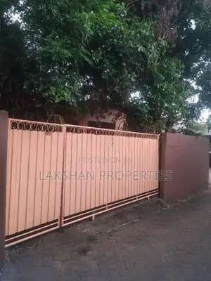 Land For Sale In Boralesgamuwa Lake Road
