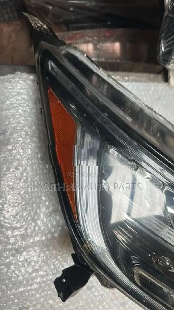 Honda CRV Head Lamp (2017)