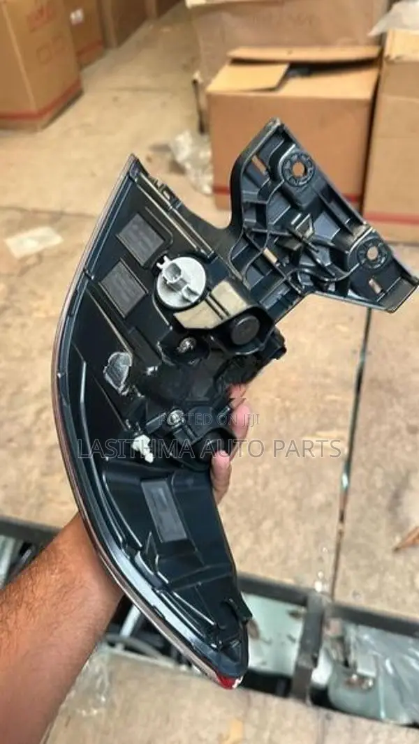 Vezel New 2024 Tail Lamp