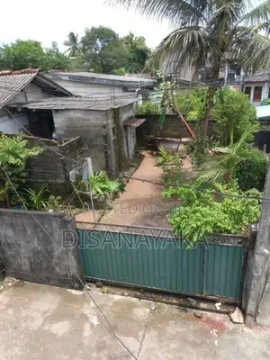 land value house for sale in thalahena Ds9180