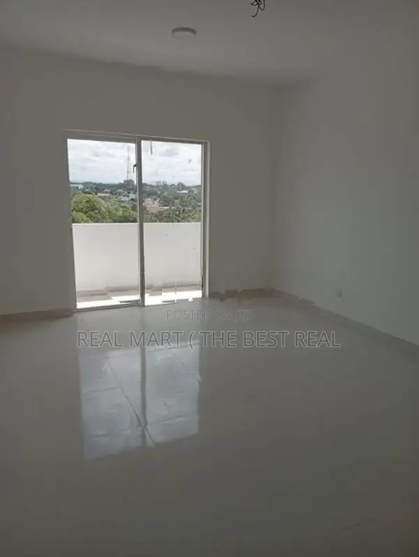 Nugegoda Town : 3 BR Brand New Luxury Apartment for Sale