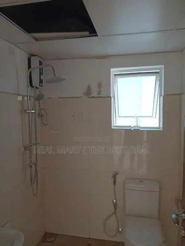Nugegoda Town : 3 BR Brand New Luxury Apartment for Sale