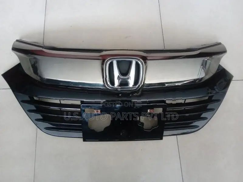 Honda Vezel RS RU3 2018 Front Shell