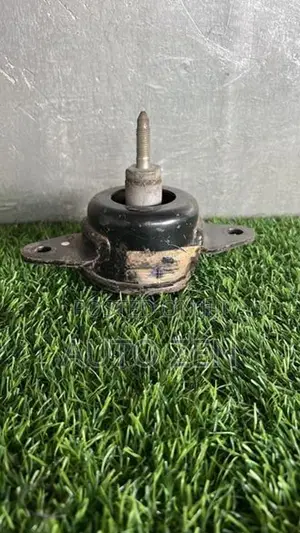 Leaf Engine Mount 1