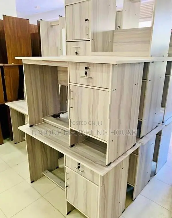 Modern A/white 4x2 Office Tables