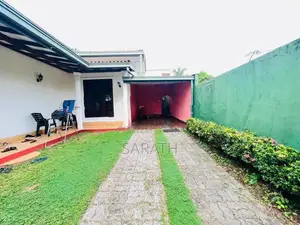 මාලබේ නගරයෙන් වටිනා නිවසක් විකිණීමට