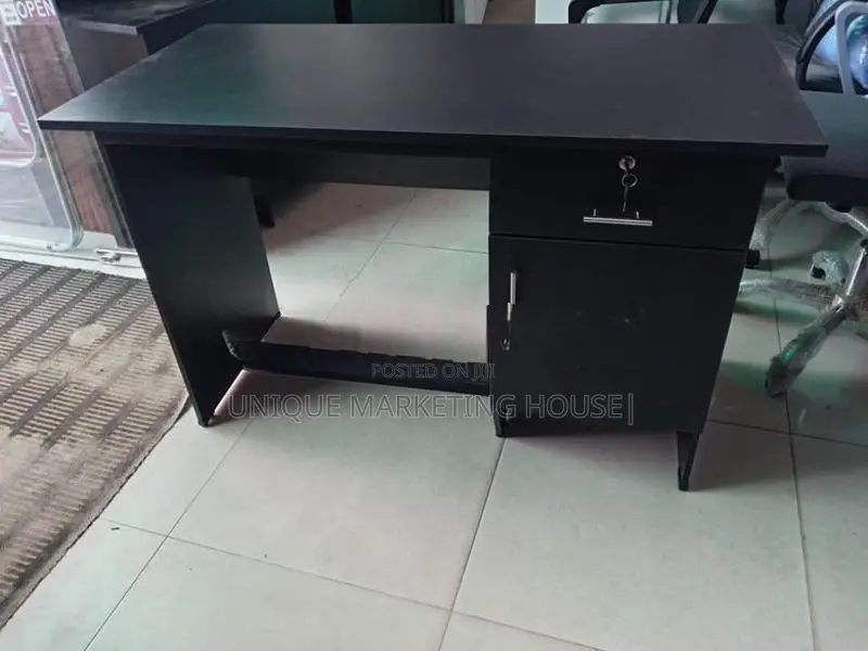 Modern Melamine Blk 4x2 Office Tables