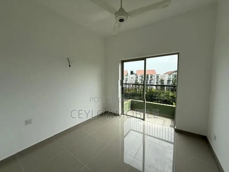 Brand New 3BR Apartment Sale in Ariyana Resort Athurugiriya