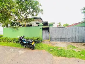 මාලබේ නගරයෙන් වටිනා නිවසක් විකිණීමට